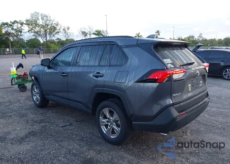 2022 Toyota Rav4 Xle z USA, uszkodzony, nr VIN 2T3W1RFV1NW214383
